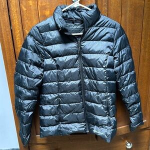 Eddie Bauer women’s lightweight down puffer jacket, grey, size small